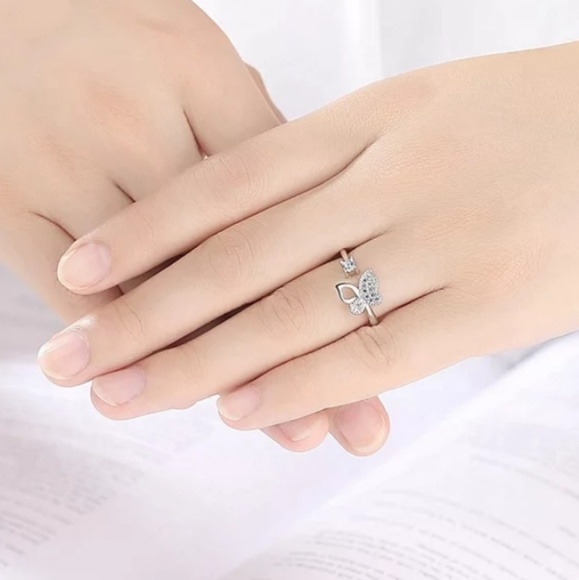 S925 Sterling Silver Ring - Picture 3 of 3